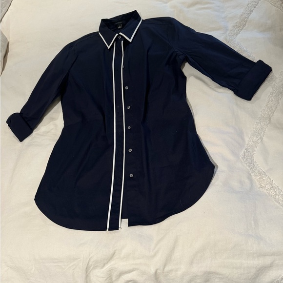ANN TAYLOR blue contrast tipped perfect shirt - Picture 3 of 6